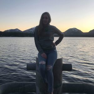 Meet your Posher, Amber